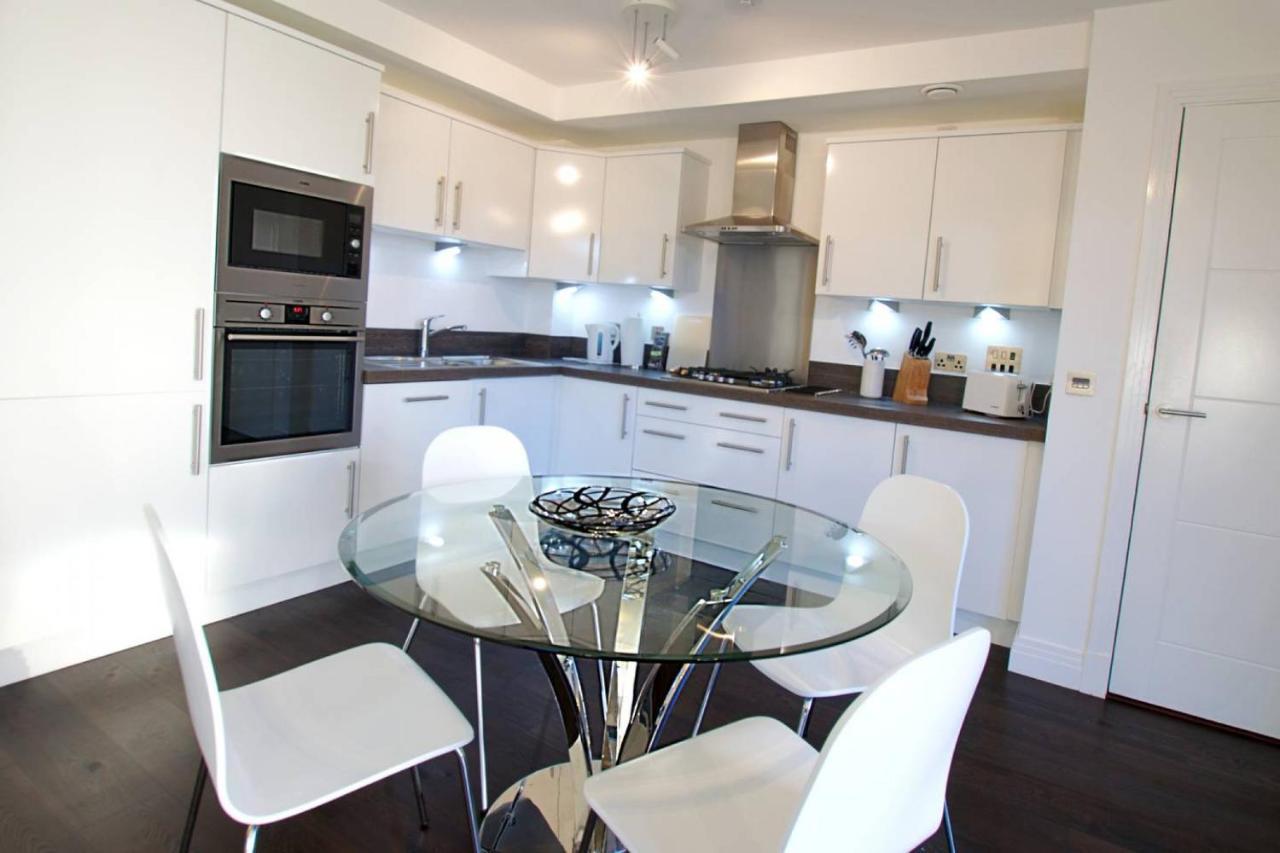 Altido Bright City Centre 2Bed, 2Bath With Free Parking Единбург Екстериор снимка